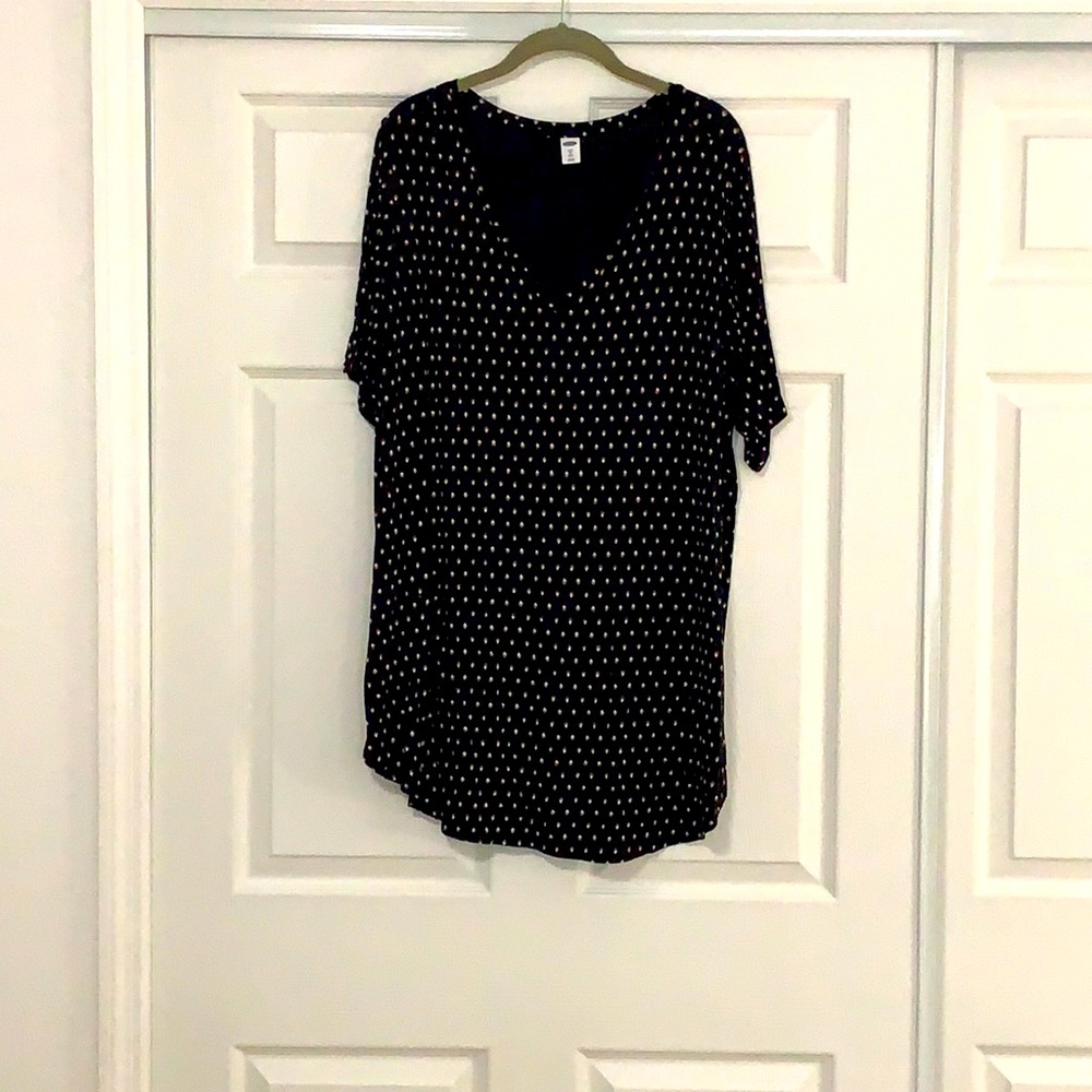 Short sleeve v-neck